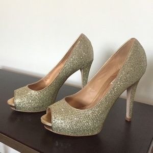 Badgley Mischka Sparkley Heels- BARELY WORN!